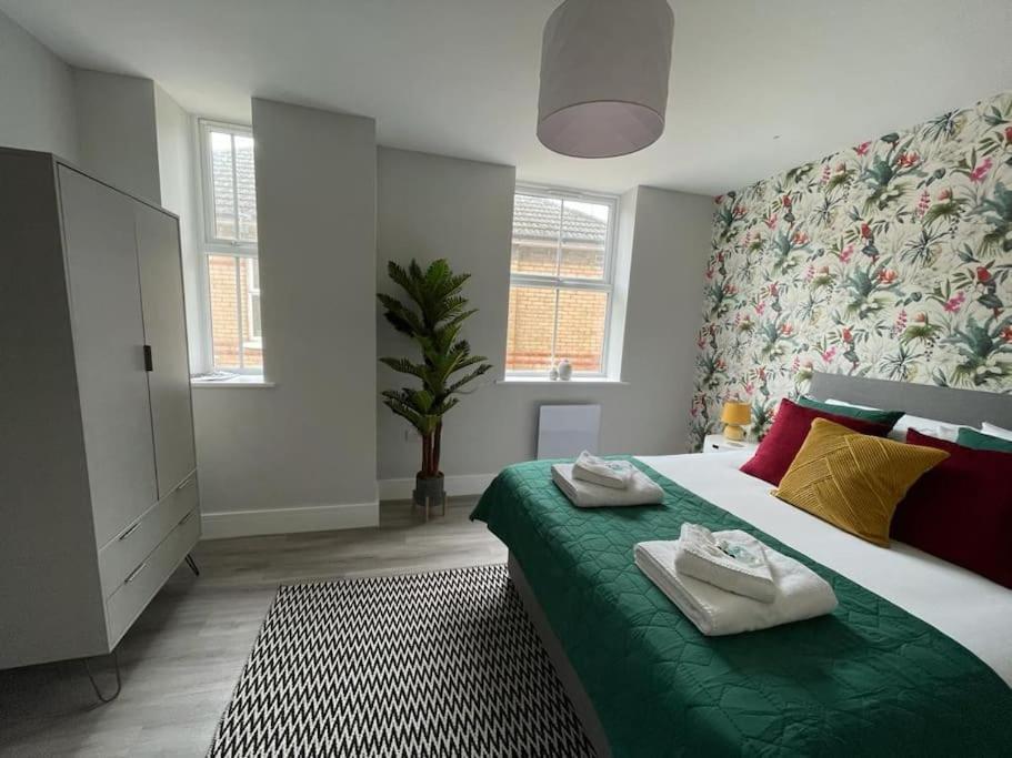 Bright, Vibrant New 1 Bedroom Town Centre Parking Bournemouth Esterno foto