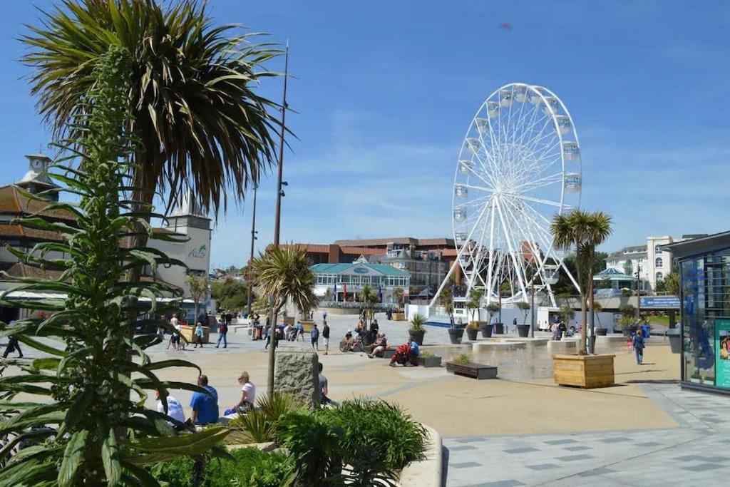 Bright, Vibrant New 1 Bedroom Town Centre Parking Bournemouth Esterno foto